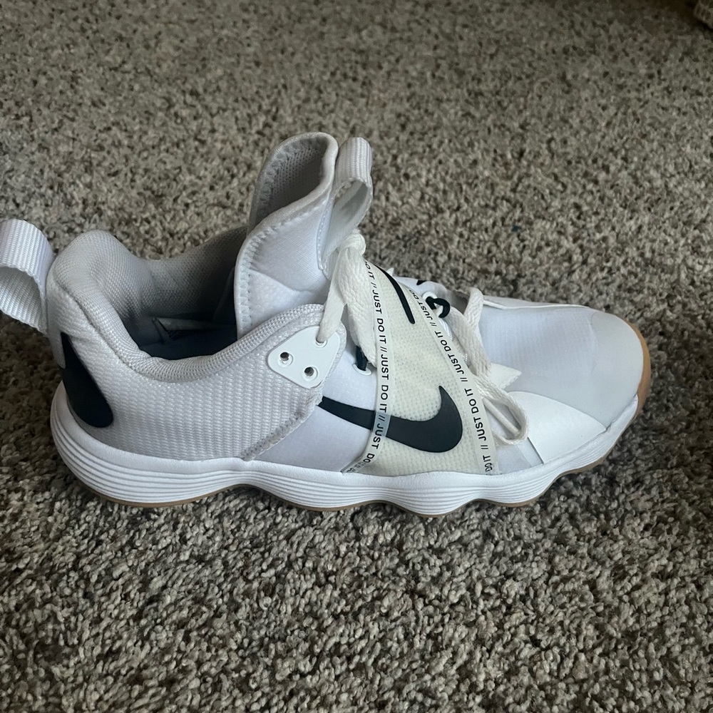 Nike volleyball shoe